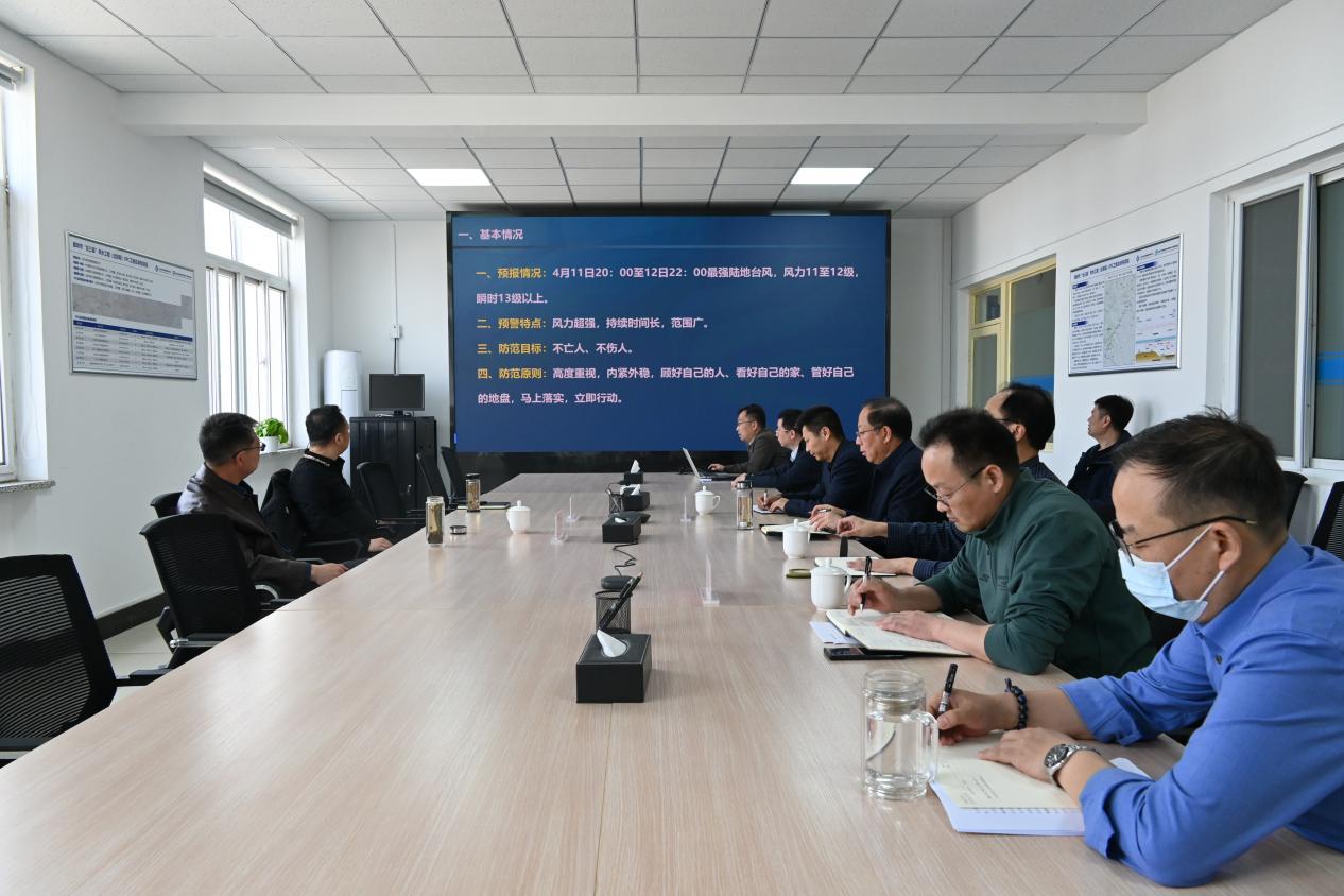 江南官方网站党委副书记、董事、总经理刘晓光 赴“北三县”项目办开展极端大风天气应急部署现场检查